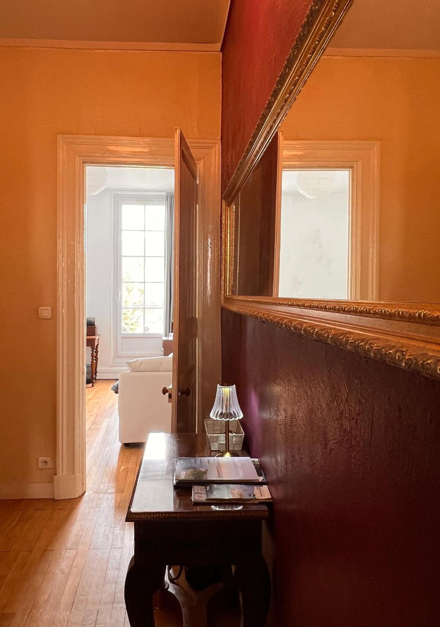 La Colbertine - Charming Apartment In Place Colbert 罗什福尔 外观 照片