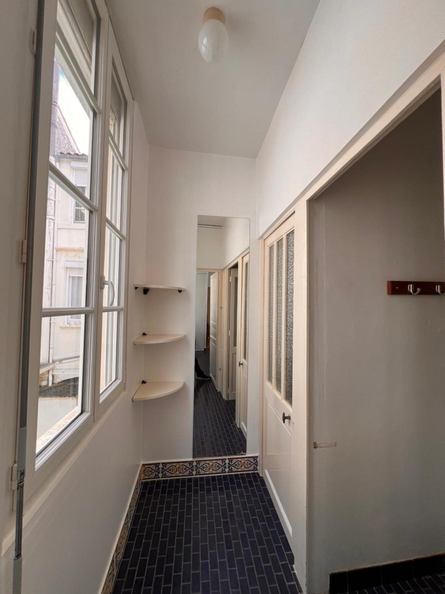 La Colbertine - Charming Apartment In Place Colbert 罗什福尔 外观 照片