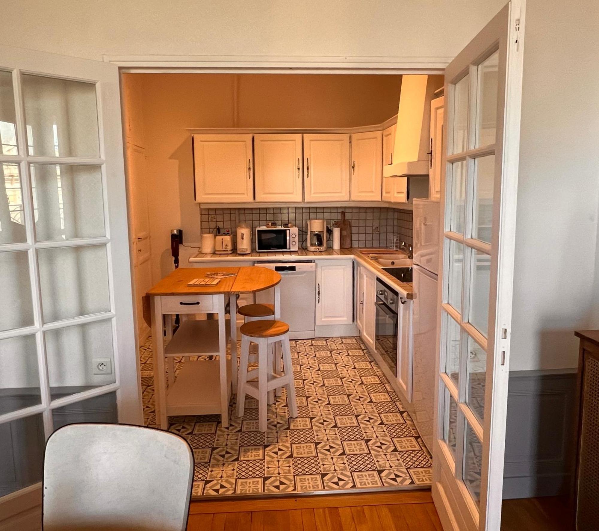 La Colbertine - Charming Apartment In Place Colbert 罗什福尔 外观 照片